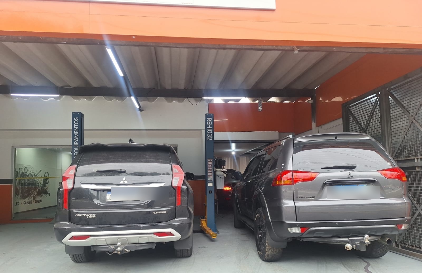 Fachada da Central Câmbio Automático em São Paulo